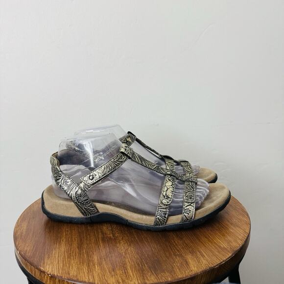 Taos Trophy 2 Metallic Gold Strappy Sandals Women’s Size 8 - Picture 4 of 10